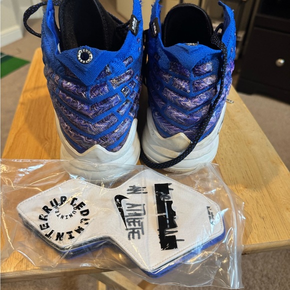 Nike Blue and Black Lebron Uninterrupted Size 14 - Picture 4 of 5